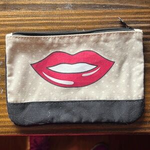 Ipsy Lips Makeup Bag